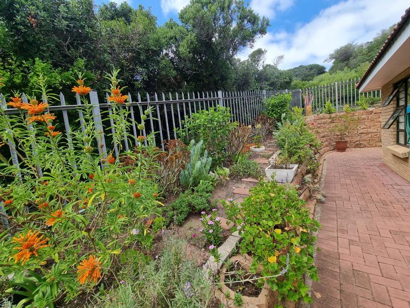 2 Bedroom Property for Sale in Hersham Western Cape